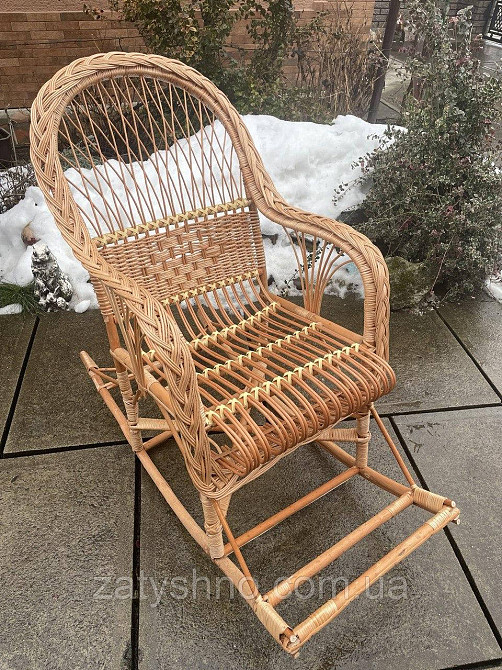 Крісло-гойдалка плетена з підставкою для ніг Київ - фото 5