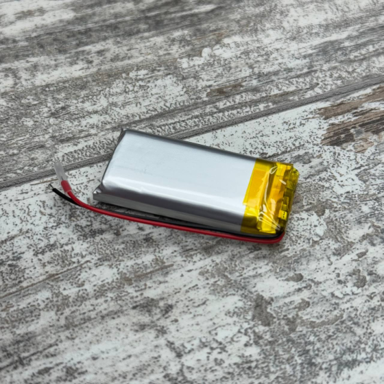 Аккумуляторная батарея Li-pol 702040 3.7В 500мАч для RC моделей MP3 MP4 GPS DVR устройств Киев