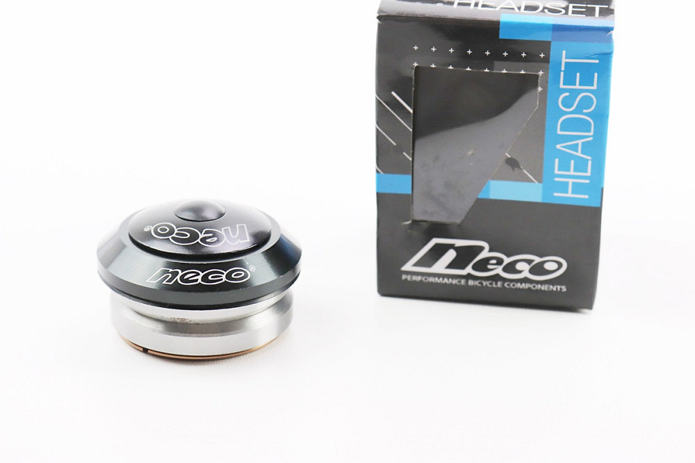 Кермова колонка 1-1/8" (41,8/28,6x41,8/30) безрізьбової вилки, інтегровані, пром-підшипники, чорні H51 Київ - фото 1