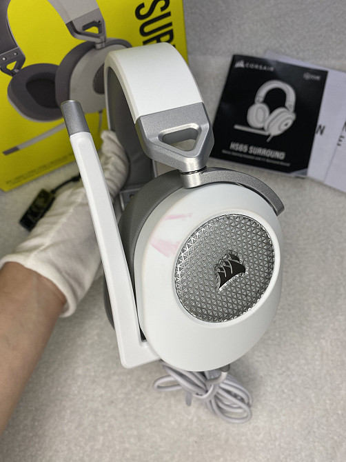 Гарнитура игровая CORSAIR HS65 SURROUND проводная белая объемный звук 7.1 для ПК PS5 Mac Xbox CA-9011271-EU Киев - изображение 4