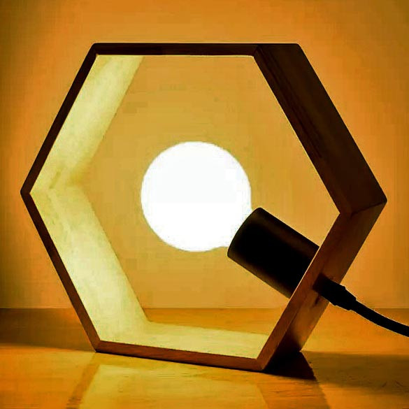 Светильник настольный 