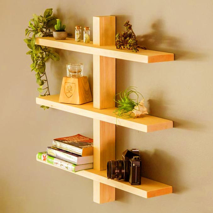 Настенная книжная полка 