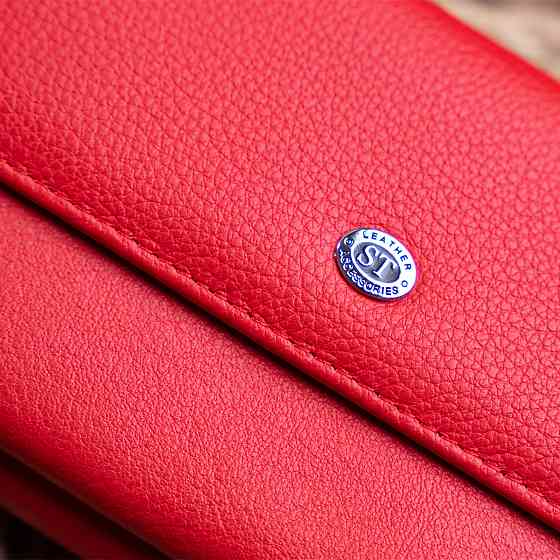 Кошелек с кармашком на лицевой стороне женский ST Leather 19366 Красный Киев