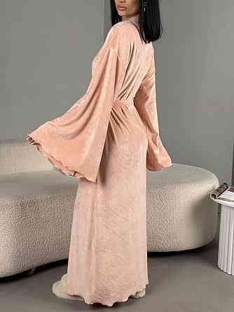 Женский стильный домашний велюровый макси халат плюш велюр Персик, 48/52 Одесса