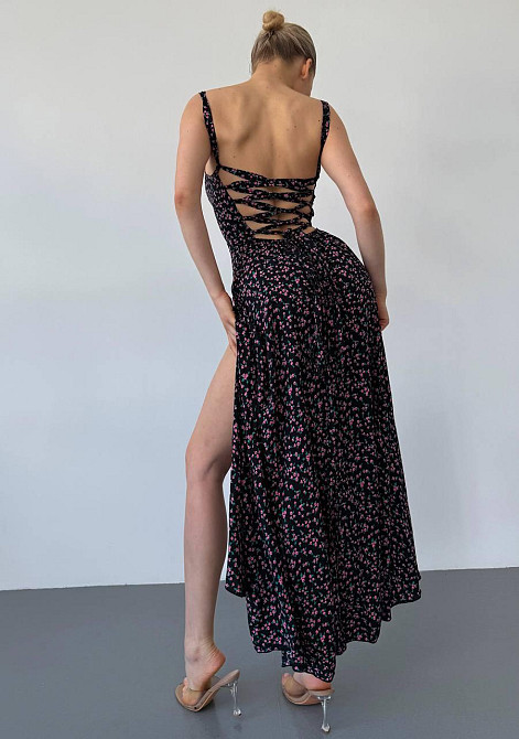 Женское романтичное платье макси на бретелях с разрезом штапель Одесса - изображение 5