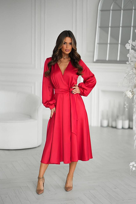 Жіноча сукня з запахом, з атласу Одеса - фото 1