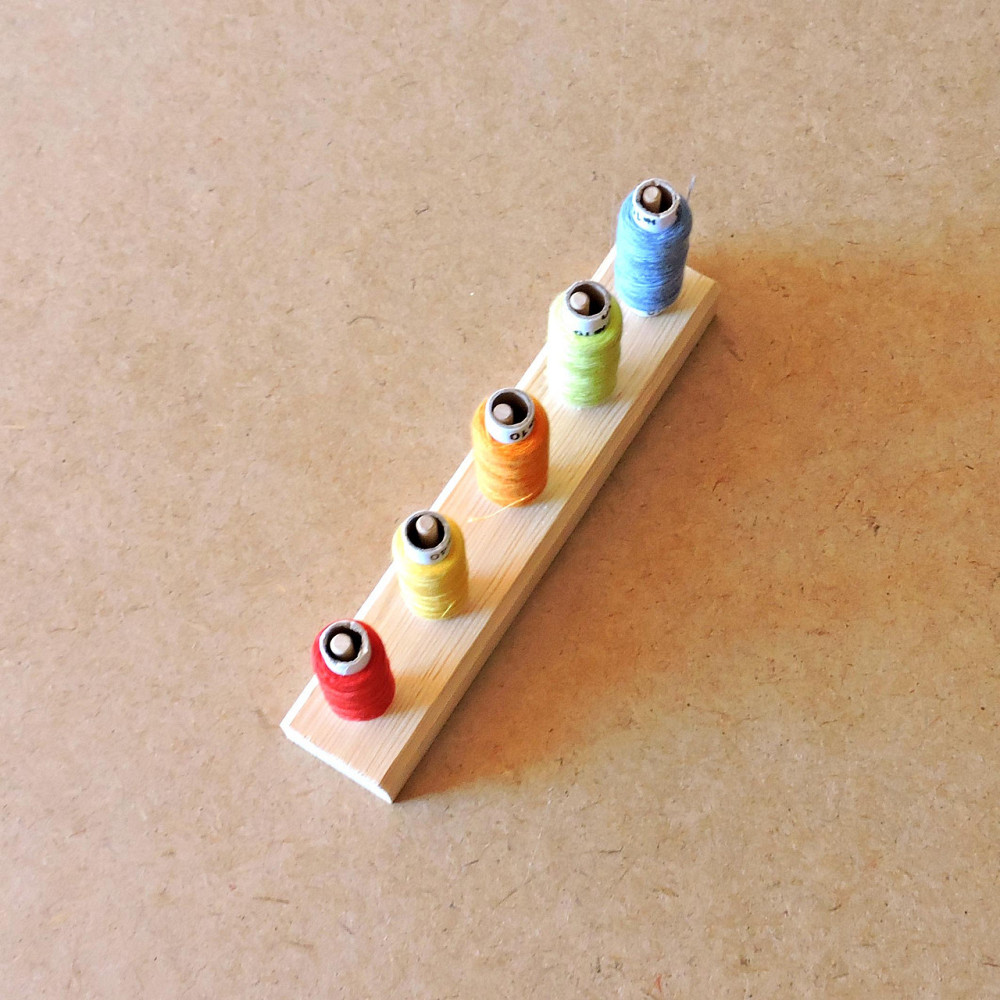 Органайзер для ниток 