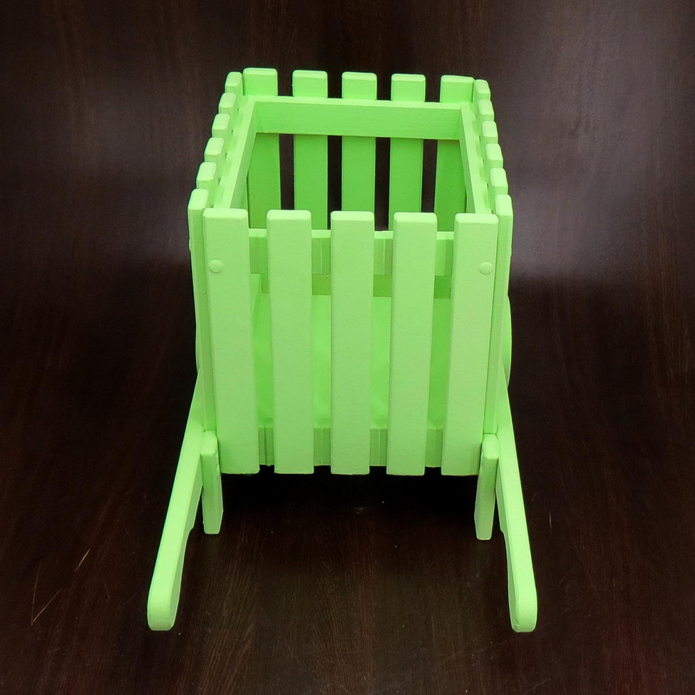 Кашпо на стойке 