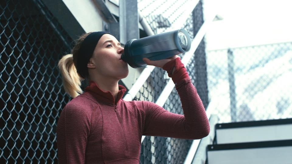 Шейкер спортивний BlenderBottle Pro45 1270ml Grey/White Київ - фото 10