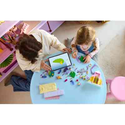 Конструктор LEGO Gabby's Dollhouse Гора солодощів і сад Кітті (11205) Вінниця