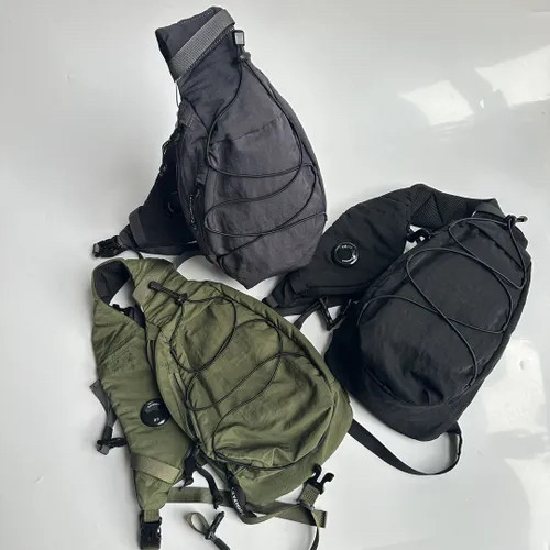 Сумка через плече C.P. Company Crossbody Rucksack чорний Запоріжжя - фото 1