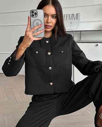 Женский лаконичный костюм с укороченным жакетом на подкладке и широкими брюками кашемир Черный, 46/48 Одесса