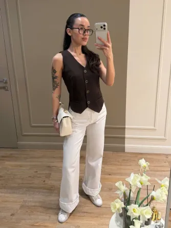 Жіноча жилетка — базовий елемент гардероба, який легко комбінується Одеса