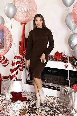 Платье из ангоры с открытыми плечами 