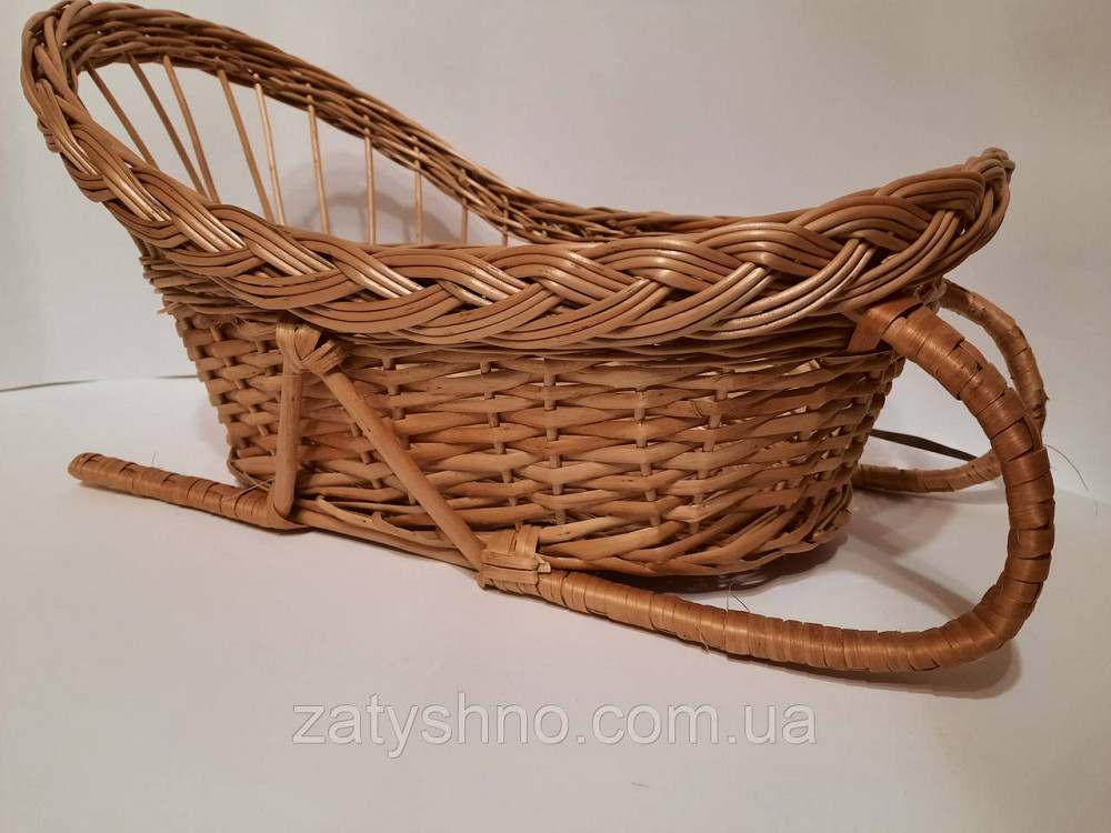 Корзина плетеная подарочная в форме санок Киев - изображение 1