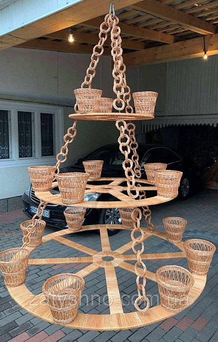 Велика плетена люстра (190) біля високої будівлі Київ - фото 9