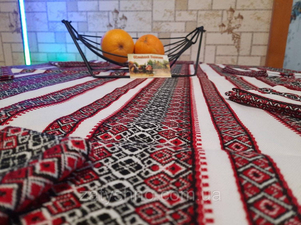 Вишита скатертина з серветками на подарунок Київ - фото 1