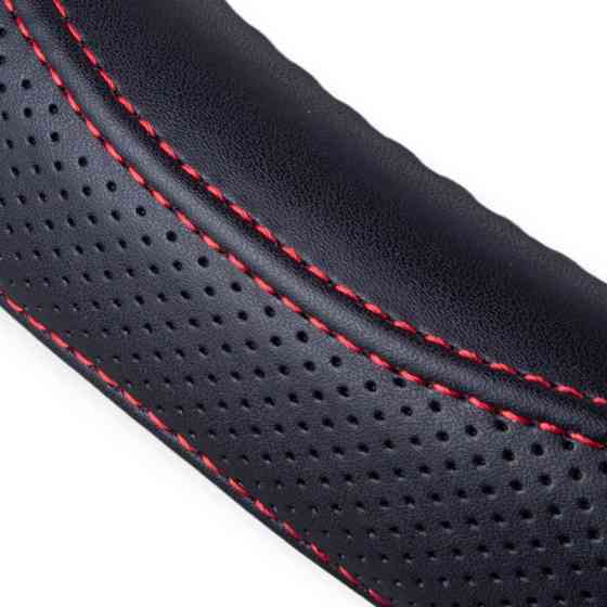 Чехол m кожа (37 - 39 см) черный перфор. вставка, один шов, белая основа VLOD-L2161 BK/R руля Мукачево