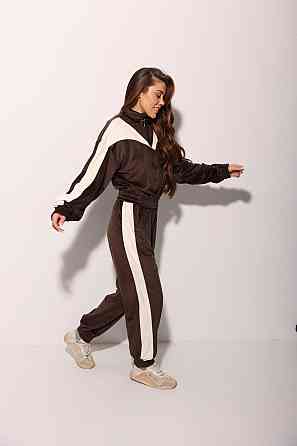 Жіночий прогулянковий костюм з контрастними вставками велюр Одеса