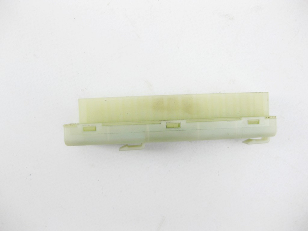 Mercedes-Benz  R172A0009820212 Розподільник потенціалів CAN C-Class Coupe С205 C-Class W205 C-class Estate S205 C-Class Cabrio A205 E-class W213 E-cla Одесса - изображение 10