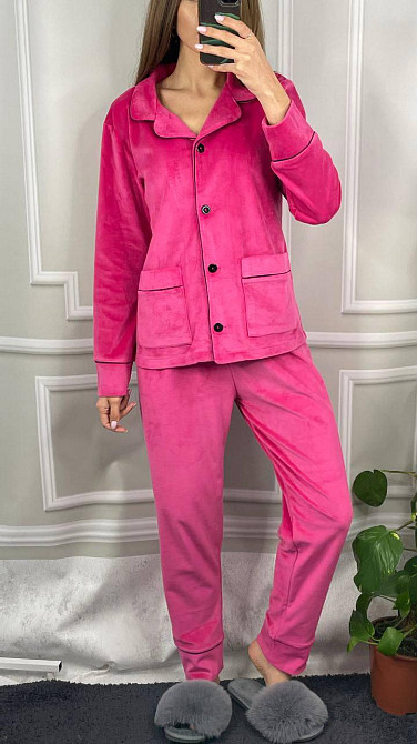 Костюм з плюшевого велюру на ґудзиках із двома кишенями Малиновий S Харків - фото 4