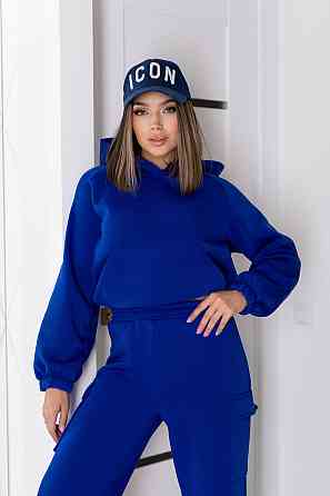 Теплый спортивный костюм со штанами карго 