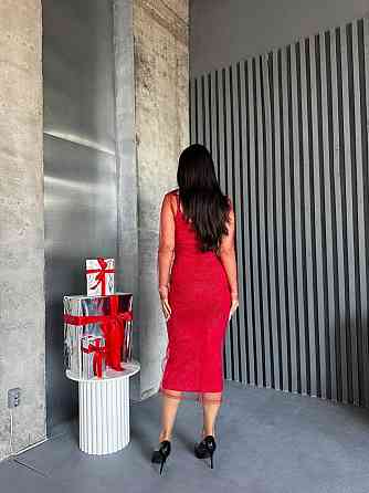 Жіноча елегантна вечірня міді-сукня віскоза та сітка блискітка Одеса