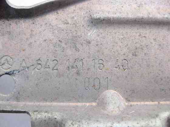 Mercedes-Benz  A6421411640 Кронштейн поперечної труби наддувного повітря двигуна OM642 V6 3.0 cdi E-Class W212 Одесса