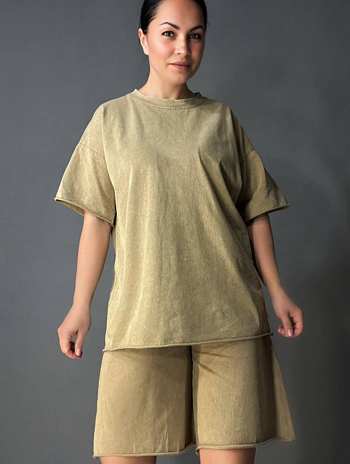 Костюм жіночий De Red 6726 тай-дай футболка з шортами бавовна оверсайз, гірчиця, one size Київ - фото 20