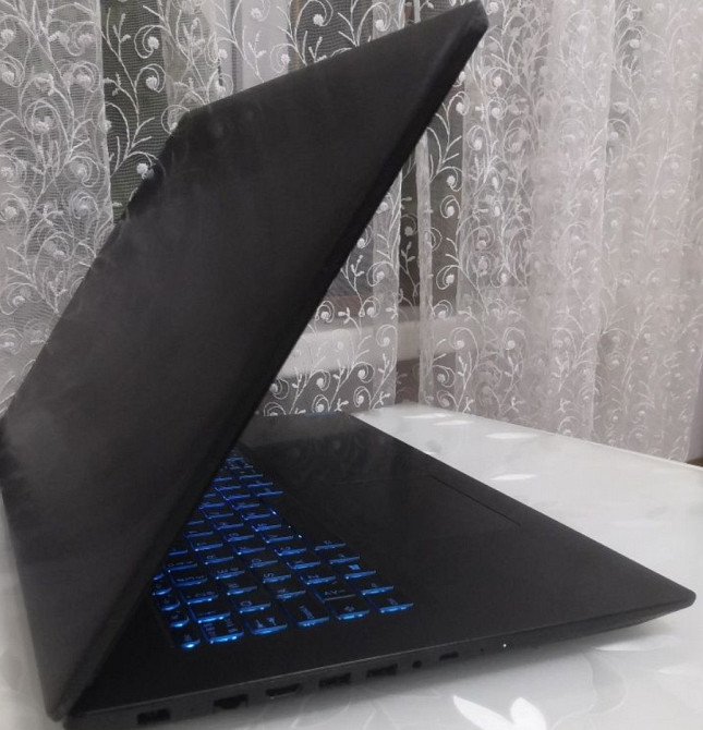 Ноутбук: Lenovo Gaming 17.3" / i7-9750H / GTX 1650/ RAM16GB/ SSD512Gb. Київ - фото 2