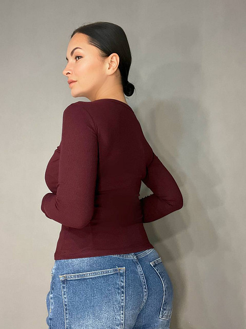 Лонгслів жіночий A-N 25079 рубчик реглан v-виріз з написом принт корсетні шви one size, бордовий, one size Київ - фото 10