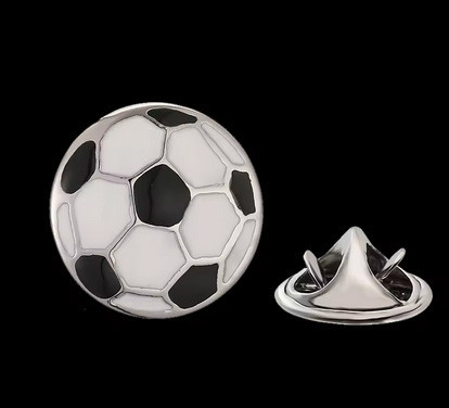 Брошка футболісту спорт для одягу Футбольний м'яч Київ - фото 1
