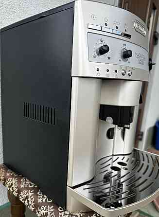 Кавоварка Delonghi Magnifica. Київ