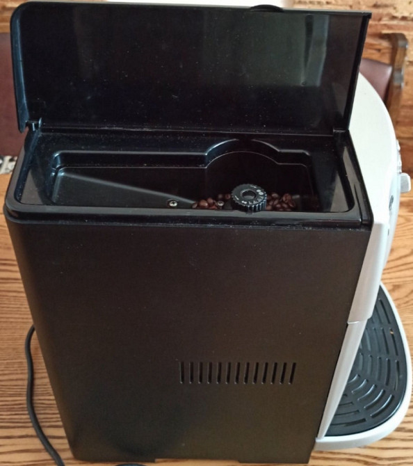 Кофемашина: Delonghi Magnifica 4300. Харьков - изображение 3