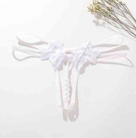 Еротичні трусики білі з розрізом та перлинами - розмір універсальний (на резинці) Київ