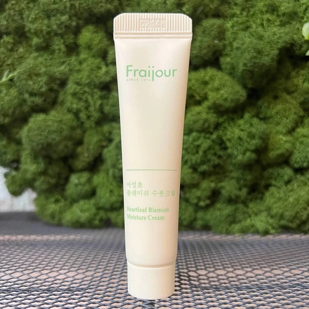 Зволожуючий крем для чутливої шкіри з екстрактом хауттюйні Heartleaf Blemish Moisture Cream Fraijour 10 мл Київ - фото 2