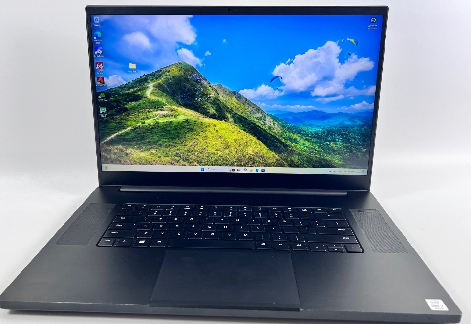 Razer Blade 17 i7-10875H 64GB 1TB SSD RTX 2070 Max-Q 8Gb Гарантія. Харків - фото 5