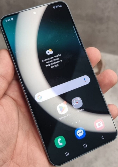 Смартфон Samsung S22 5G 8/256Gb. 6.3