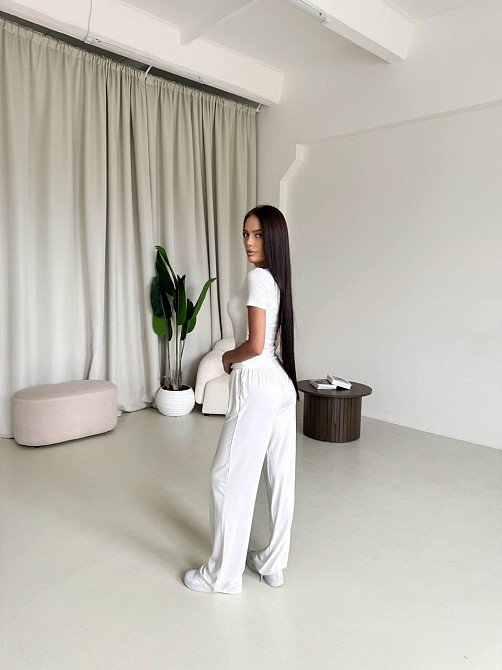 Жіночий стильний еластичний костюм, двойка якісна віскоза Молочний, 42/44 Одеса - фото 4