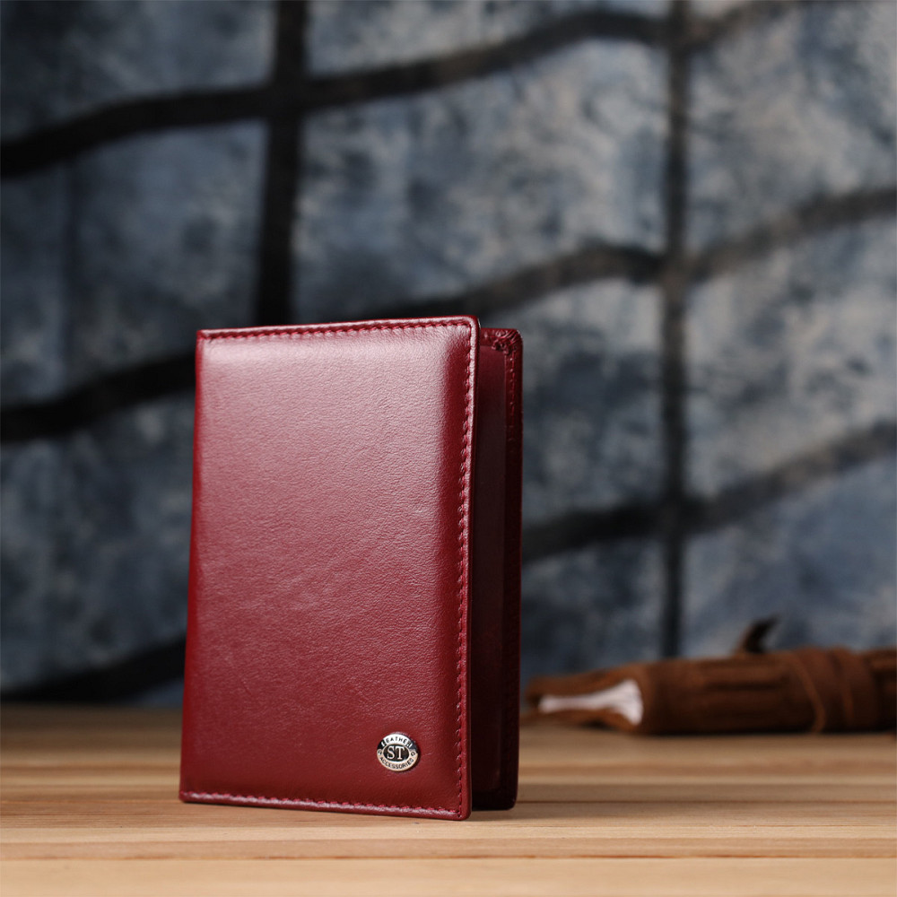 Жіноча шкіряна обкладинка на паспорт бордова (ST Leather) Київ - фото 18
