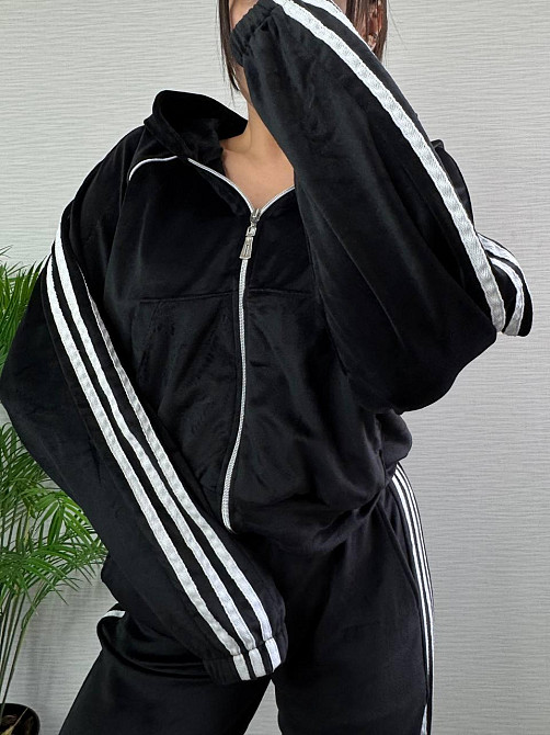 Женский стильный велюровый-плюшевый костюм двойка Черный, 46/48 Одесса - изображение 4