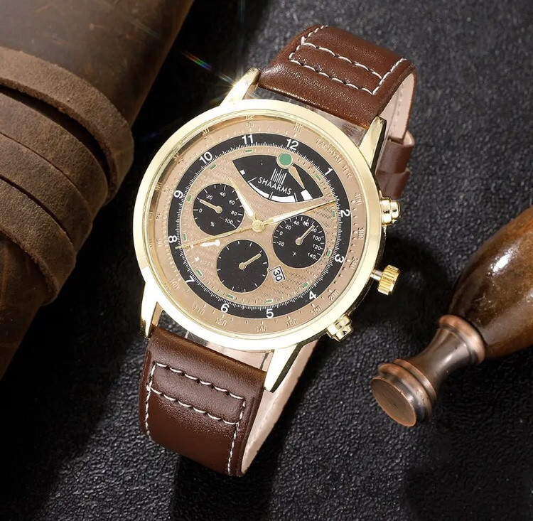 Подарочный набор для мужчин: наручные часы с 4 браслетами- диам 4,4см, длин 26см, шир рем 2,2см, без коробки Киев - изображение 3