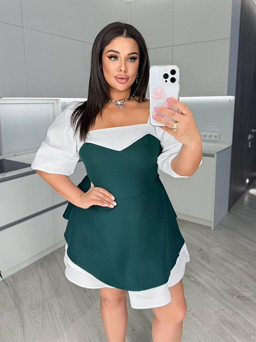 Женское стильное комбинированное мини платье с квадратным вырезом костюмка + 100% белый коттон Изумрудный, 50/52 Одесса - изображение 5