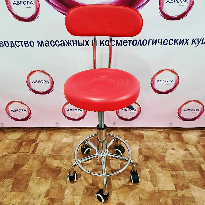 Стілець майстра косметолога круглий на коліщатках зі спинкою для салону краси Київ - фото 3