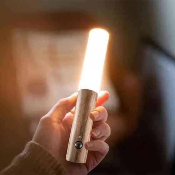 Настінний світильник з датчиком руху 18см, W-52 / Ліхтарик / Акумуляторний нічник з магнітним кріпленням Київ