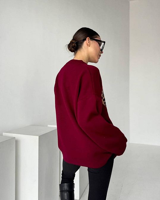 Жіночий стильний светр оверсайз із серцем Бургунді Одеса - фото 4