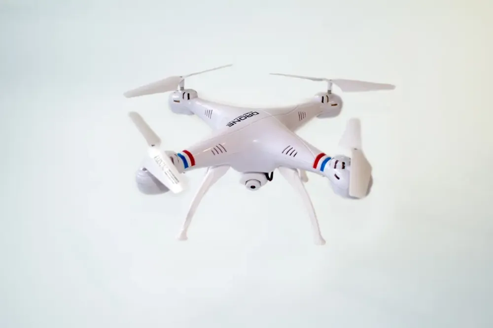 Квадрокоптер 1 000 000 (1million) c WiFi камерой, радиоуправляемый, белый Коломия - фото 3