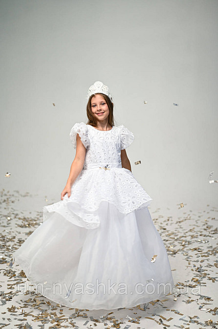 Довга біла сукня 140-150 Кривий Ріг - фото 1