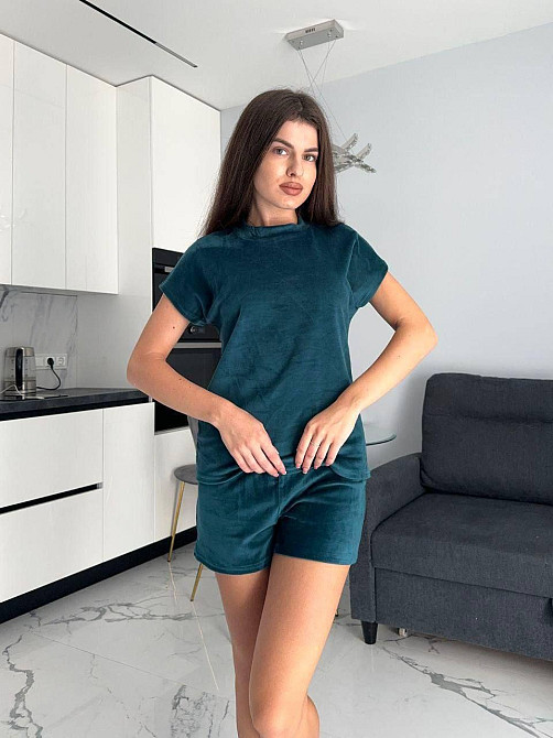 Женский домашний костюм тройка: футболка брюки + шорты плюш-велюр Зелёный, 54/56 Одесса - изображение 1