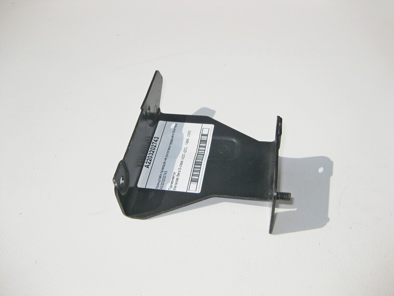 Mercedes-Benz  A2203202743 Кронштейн проводів на підсилювачі переднього бампера S-Class W220 Одесса - изображение 2